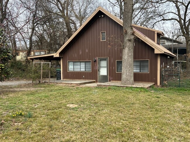 property at 537 Seminary Ave