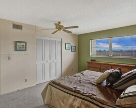 4047 NW 16th St in Lauderhill, FL - Building Photo - Building Photo