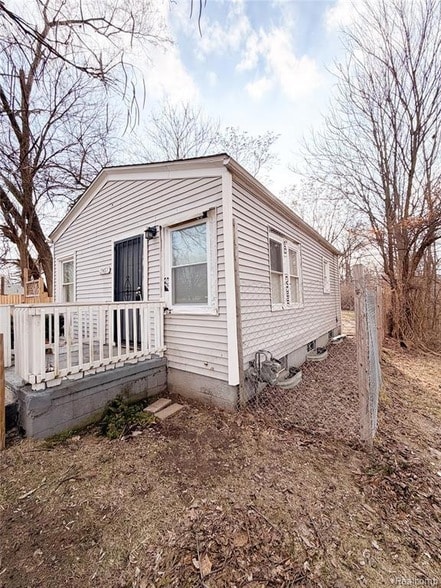 19457 Evergreen Rd in Detroit, MI - Foto de edificio - Building Photo