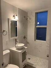 712 SW 56th Ave in Coral Gables, FL - Building Photo - Building Photo