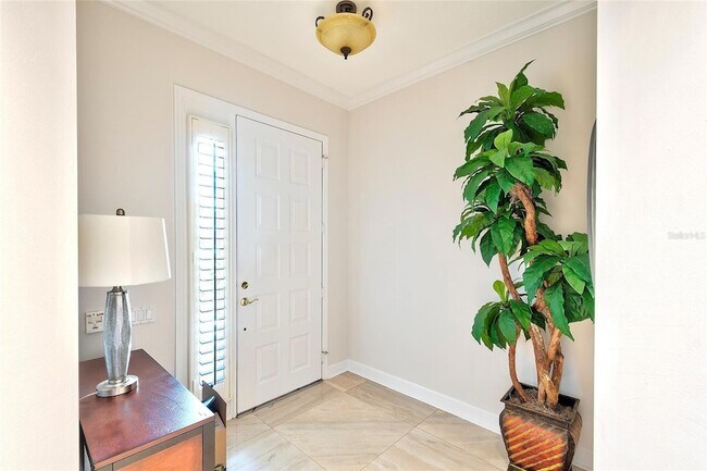 5264 Bouchard Cir, Unit 102 in Sarasota, FL - Foto de edificio - Building Photo