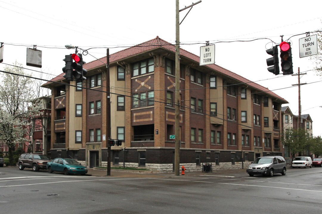 1200 S 2nd St in Louisville, KY - Building Photo