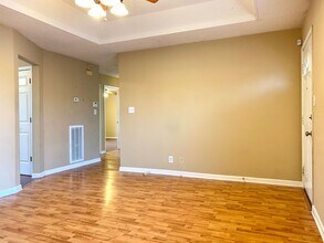 106 Bowers Ct in Oak Grove, KY - Building Photo - Building Photo