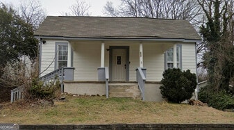 185 S Rocksprings St in Athens, GA - Building Photo