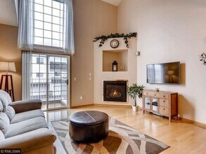 6612 Olive Ln N in Maple Grove, MN - Building Photo - Building Photo