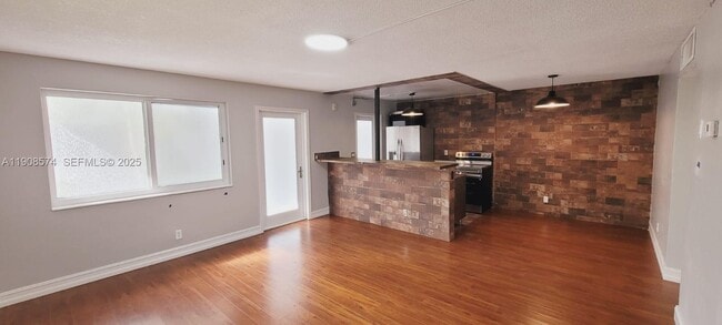 property at 1715 Wiley St