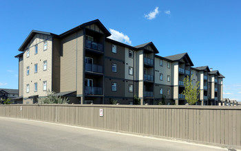 Spruce Heights in Spruce Grove, AB - Building Photo - Building Photo