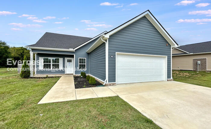 1025 Echo Rdg Rd in Columbia, TN - Foto de edificio