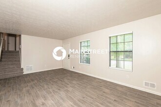 174 Slicky Rock Ct in Riverdale, GA - Building Photo - Building Photo