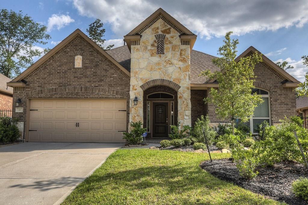 83 West Wading Pond Circle in Tomball, TX - Foto de edificio