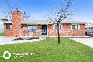 2504 Yorkshire Ave in Moore, OK - Building Photo