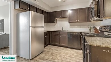 130 Camino De Oro, Unit 209 in San Antonio, TX - Building Photo - Building Photo