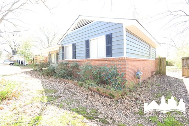 1555 Staunton Dr in Southaven, MS - Building Photo - Building Photo