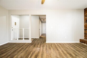 1004 Cambridge Dr in Yukon, OK - Building Photo - Building Photo