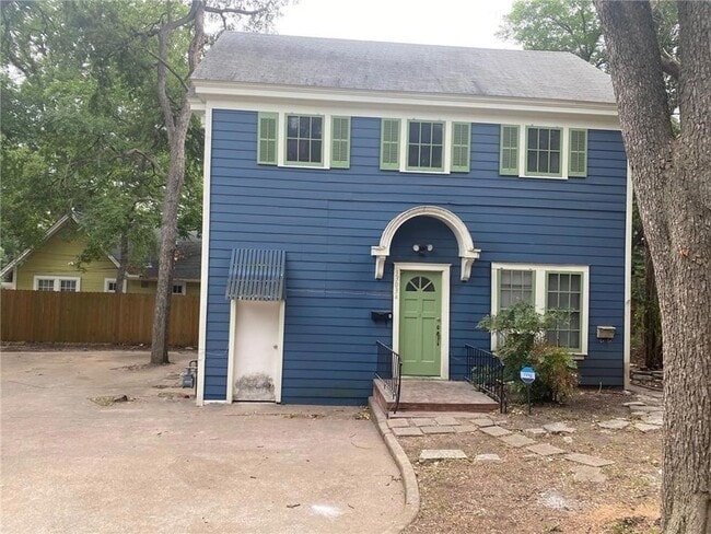 property at 3303 Duval St