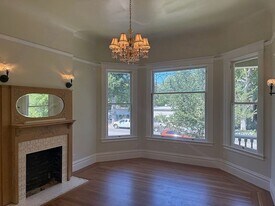 2210 Capitol Ave in Sacramento, CA - Building Photo