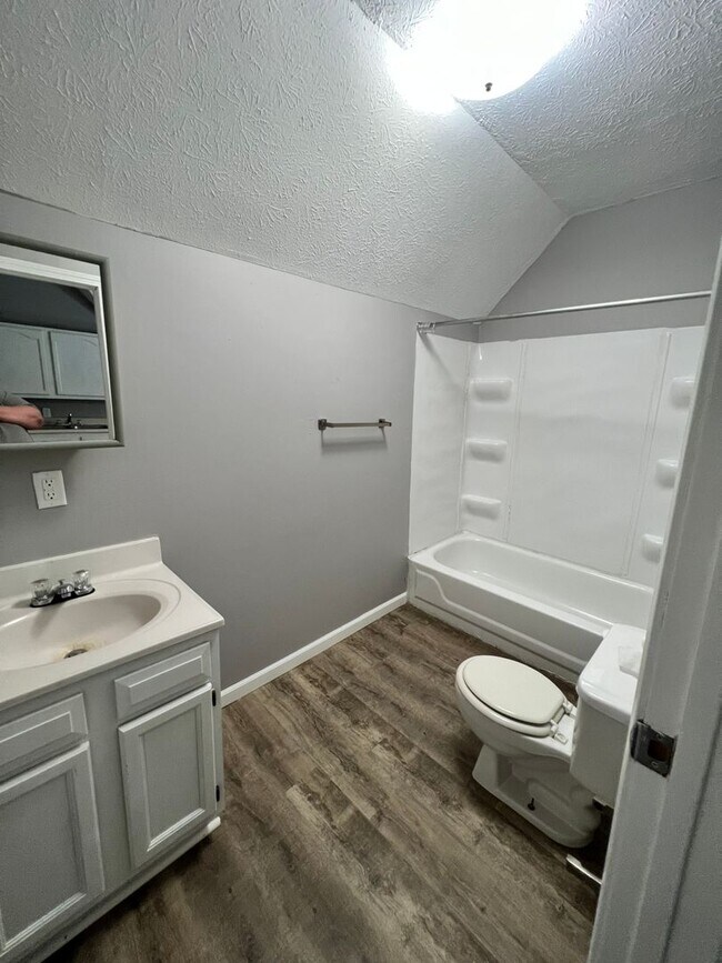 property at 1617 Ferry St