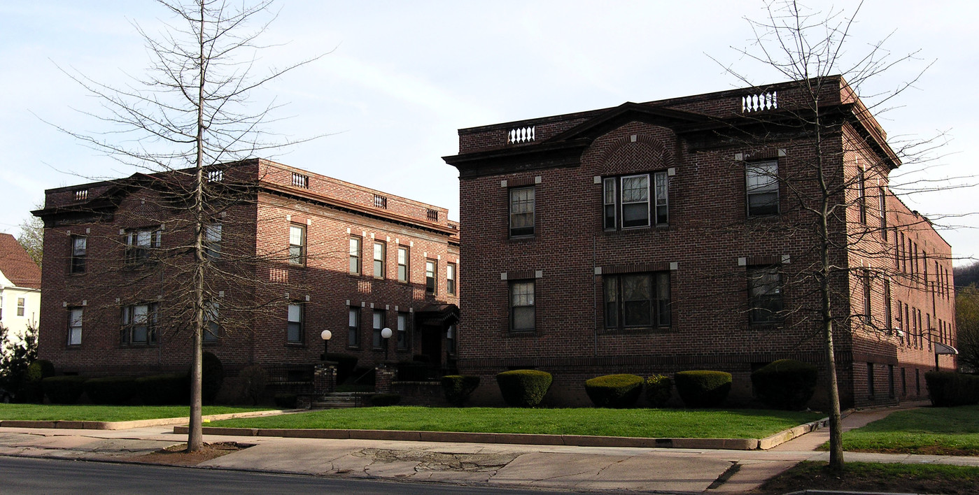 211 Fountain St in New Haven, CT - Foto de edificio