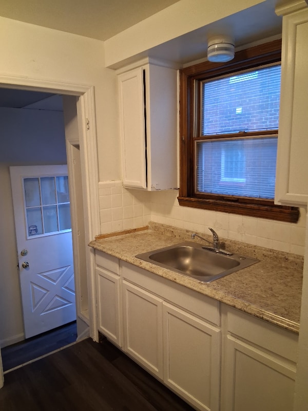 20269 Elkhart St in Harper Woods, MI - Building Photo - Building Photo
