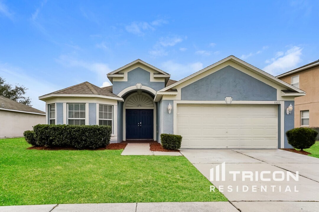 13017 Brant Tree Dr in Riverview, FL - Building Photo
