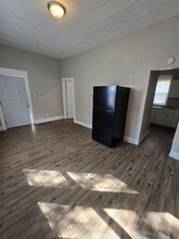 1512 Jones St-Unit -Apt 2 in Sioux City, IA - Foto de edificio - Building Photo