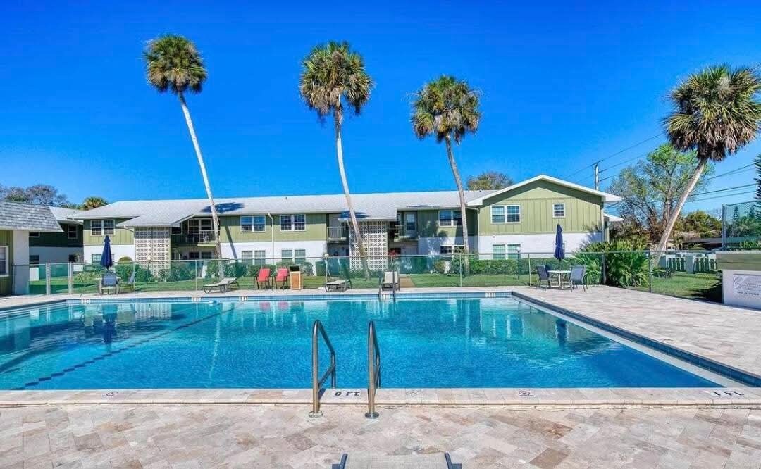 840 Center Ave, Unit 96 in Holly Hill, FL - Building Photo