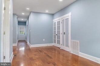 104 Maple Ave in Chestertown, MD - Building Photo - Building Photo