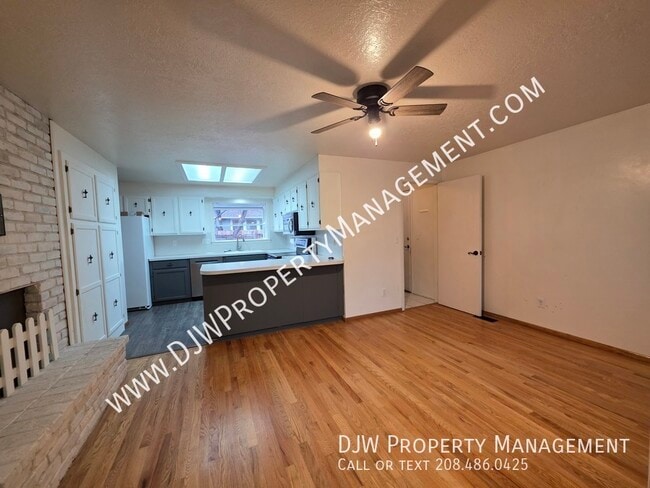 9144 W Dalton Pl in Boise, ID - Building Photo - Building Photo