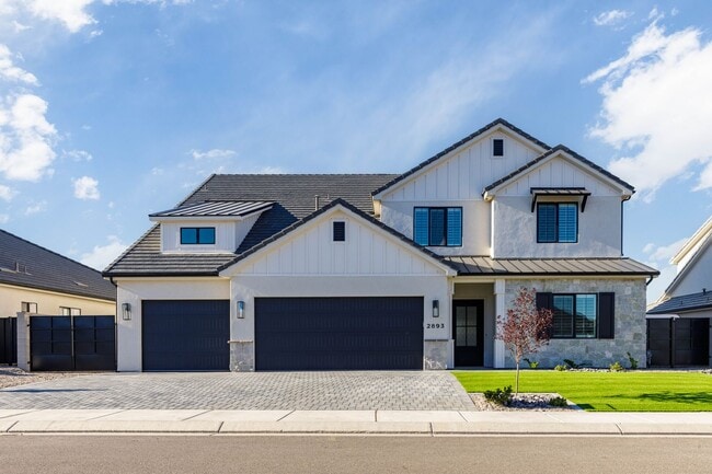 property at 2893 E Yavin Wy