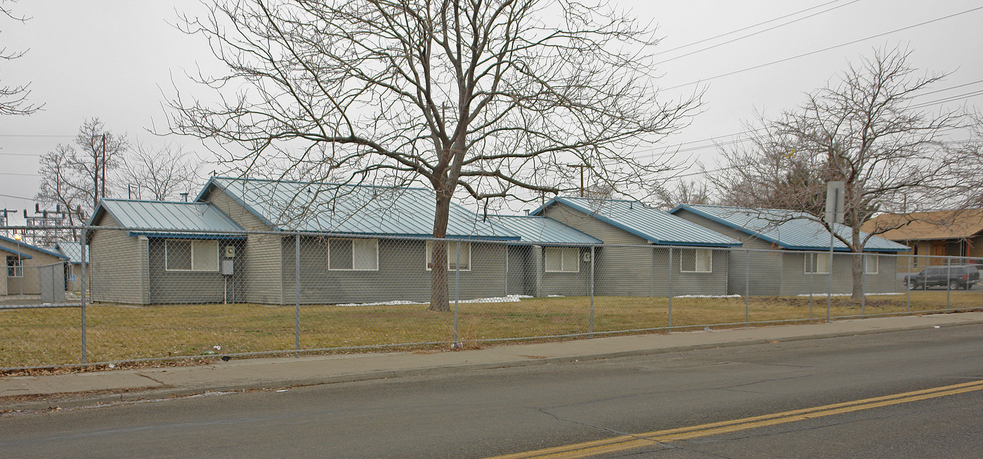 904 S 6th St in Yakima, WA - Building Photo