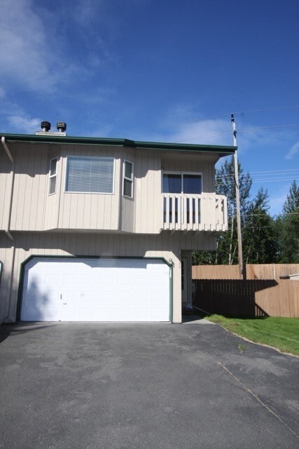 property at 2720 Easthaven Cir