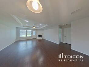 1636 Vernon Dr in Aubrey, TX - Building Photo - Building Photo