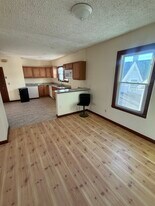 569 Main St, Unit 2 in Medford, MA - Building Photo