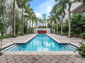 133 NE 2nd Ave, Unit 210 in Miami, FL - Building Photo