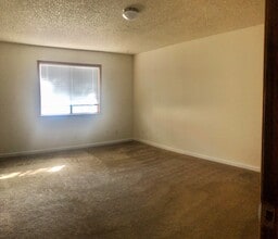 6617 W Tropicana Ave in Las Vegas, NV - Building Photo - Building Photo