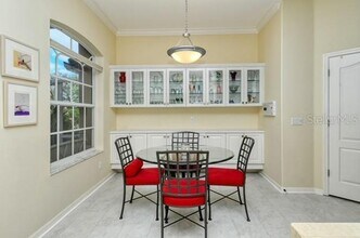 9480 Forest Hills Cir in Sarasota, FL - Building Photo - Building Photo