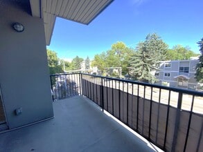 9907-9907-91 91 Ave NW in Edmonton, AB - Building Photo - Building Photo