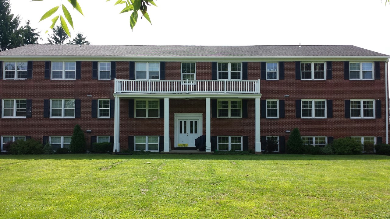 Villager Apartments in Horseheads, NY - Building Photo