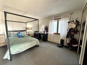 10 Garfield Ave, Unit 8 in Chelsea, MA - Foto de edificio - Building Photo