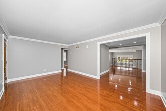 604 Revere Rd in Glenview, IL - Building Photo - Building Photo