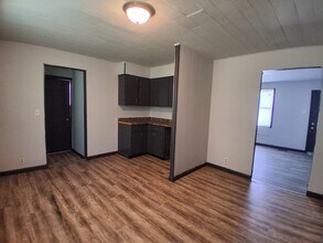 1112 Glenwood Dr in Danville, IL - Building Photo - Building Photo