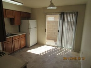 2469 Armour Ave in Kingman, AZ - Building Photo - Building Photo