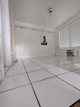 1707 Thomas St in Hollywood, FL - Building Photo - Building Photo