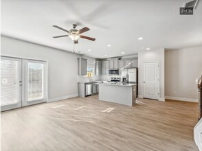 128 Wayne Ln in Canton, GA - Building Photo - Building Photo