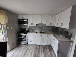 67 Springdale Dr in Barrie, ON - Building Photo - Building Photo