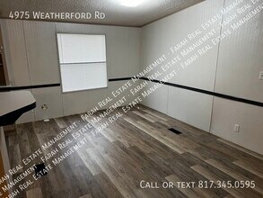 4975 Weatherford Rd in Midlothian, TX - Building Photo - Building Photo