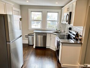 11 Town Hill St in Quincy, MA - Building Photo - Building Photo