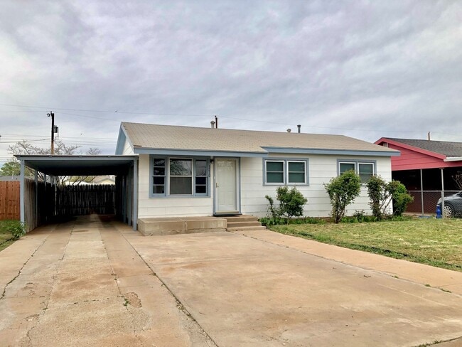 property at 3210 Itasca St
