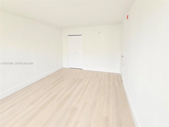 property at 16919 N Bay Rd