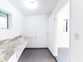 1837 Alpha Rd in Glendale, CA - Building Photo - Building Photo